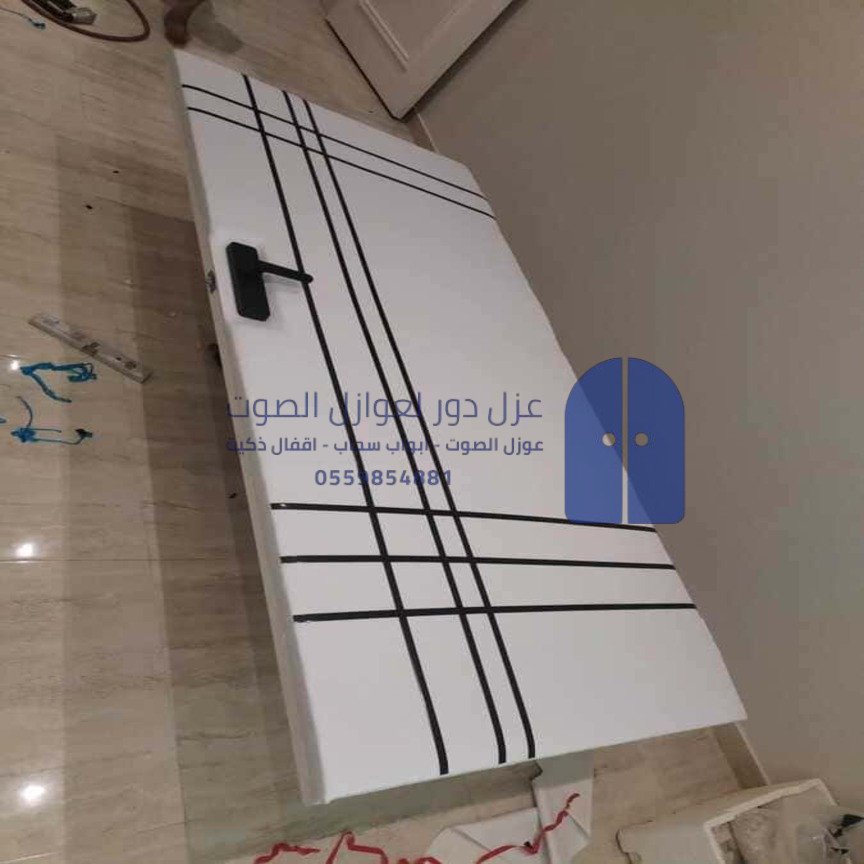 عازل الصوت للباب