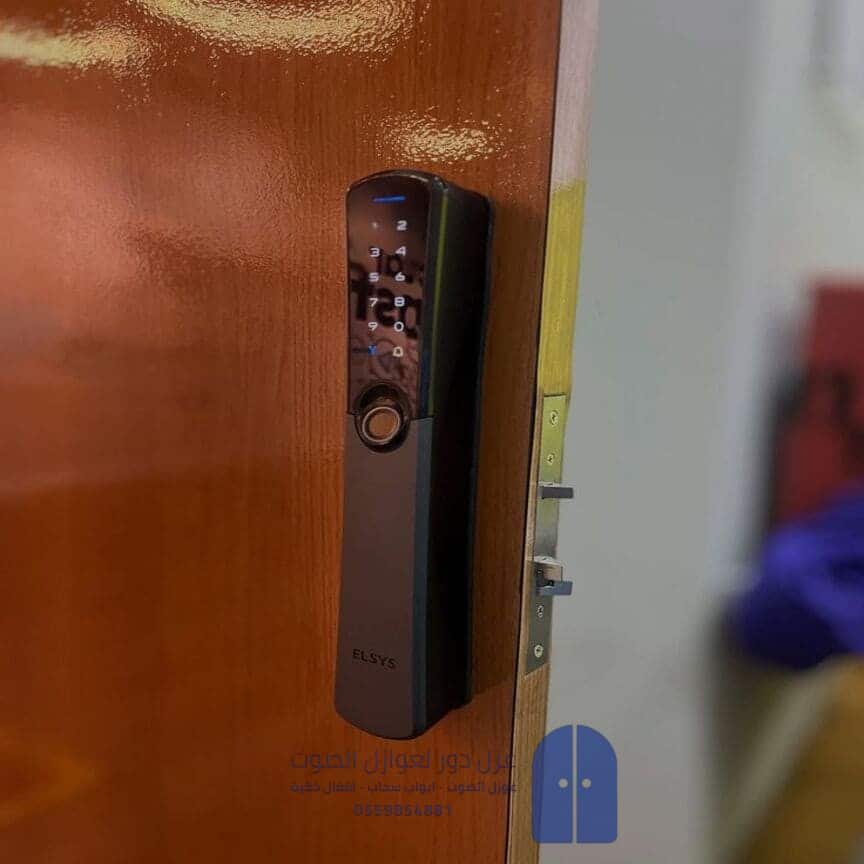 برمجة وتركيب قفل باب ذكي خارجي