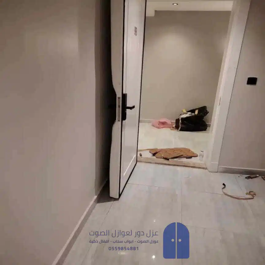 معلم تركيب عازل صوت للباب الظهران